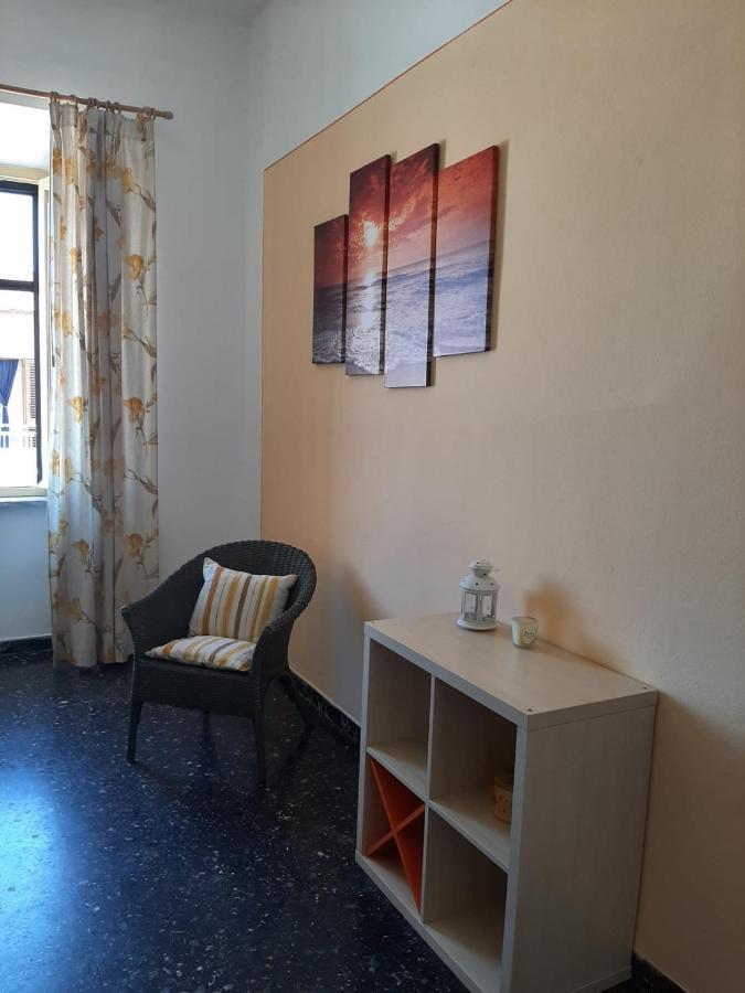 Appartamento CASA LUNA nel centro di Capoliveri Esterno foto